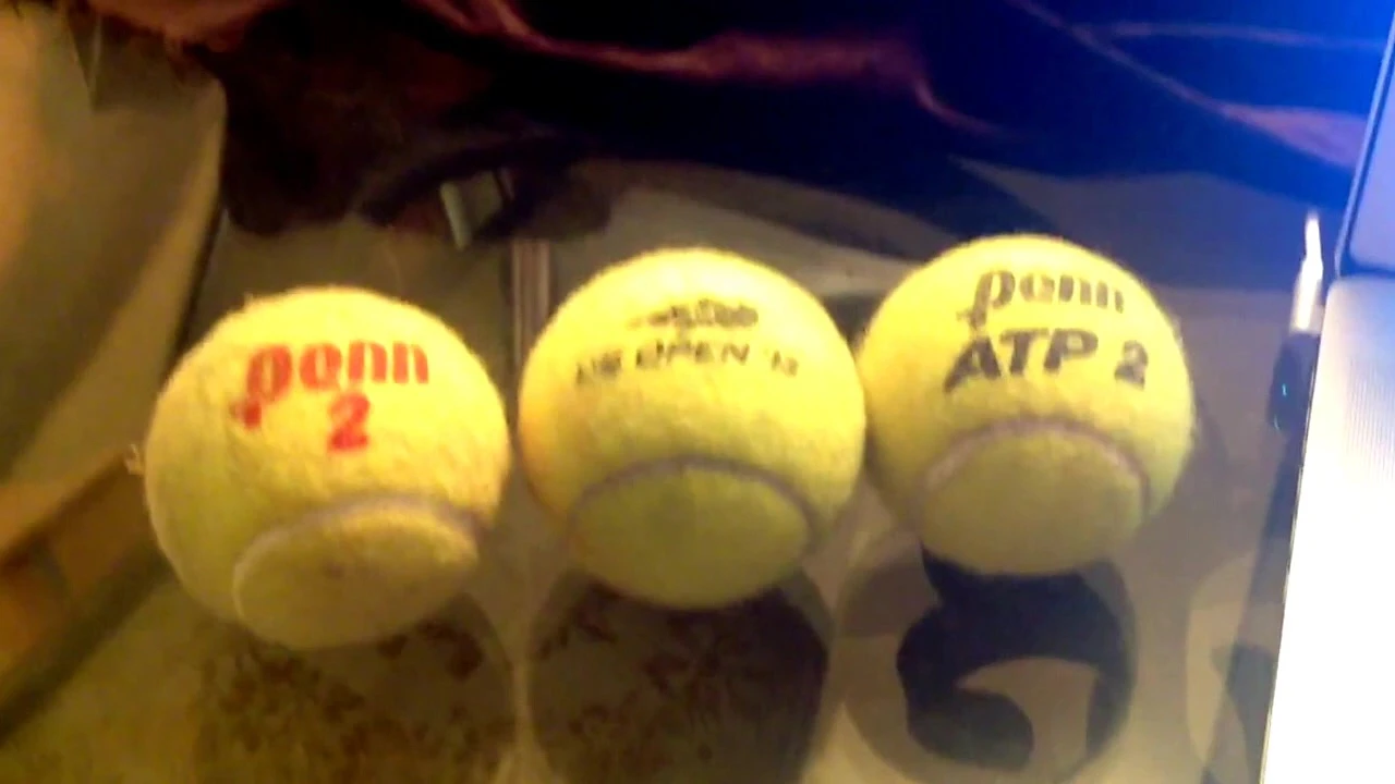 Federer and the US Open ball