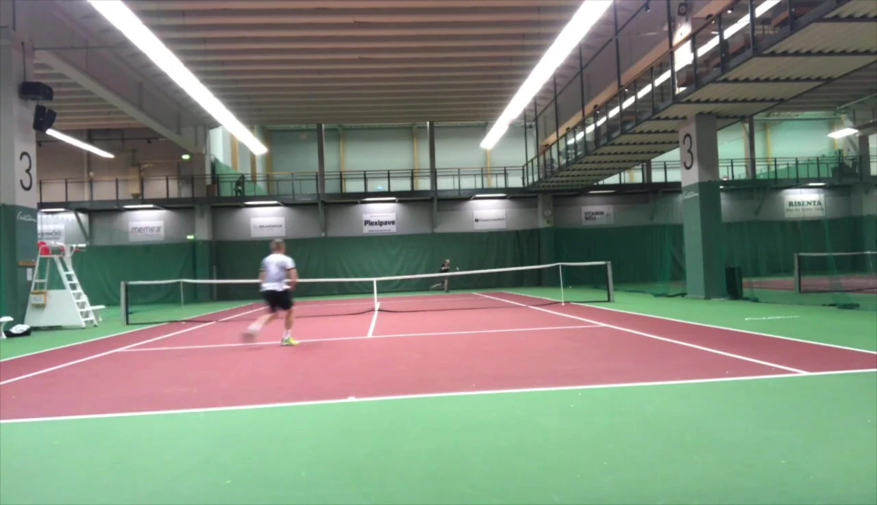 A player demonstrating a controlled shot with the Ultra Tour