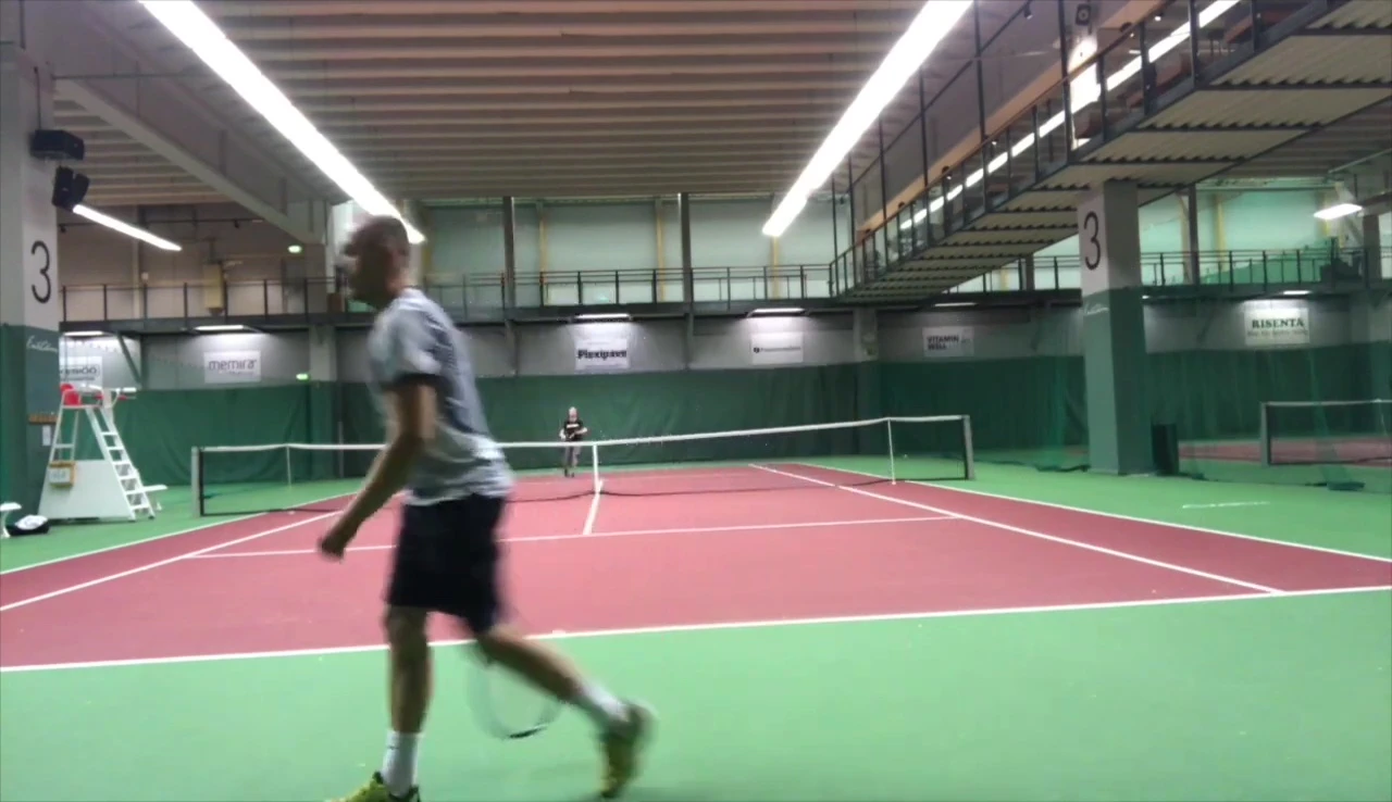 The racket showcasing the string type