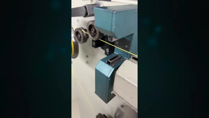 Understand polyester string characteristics: Durability, snapback effect, and faster tension loss.