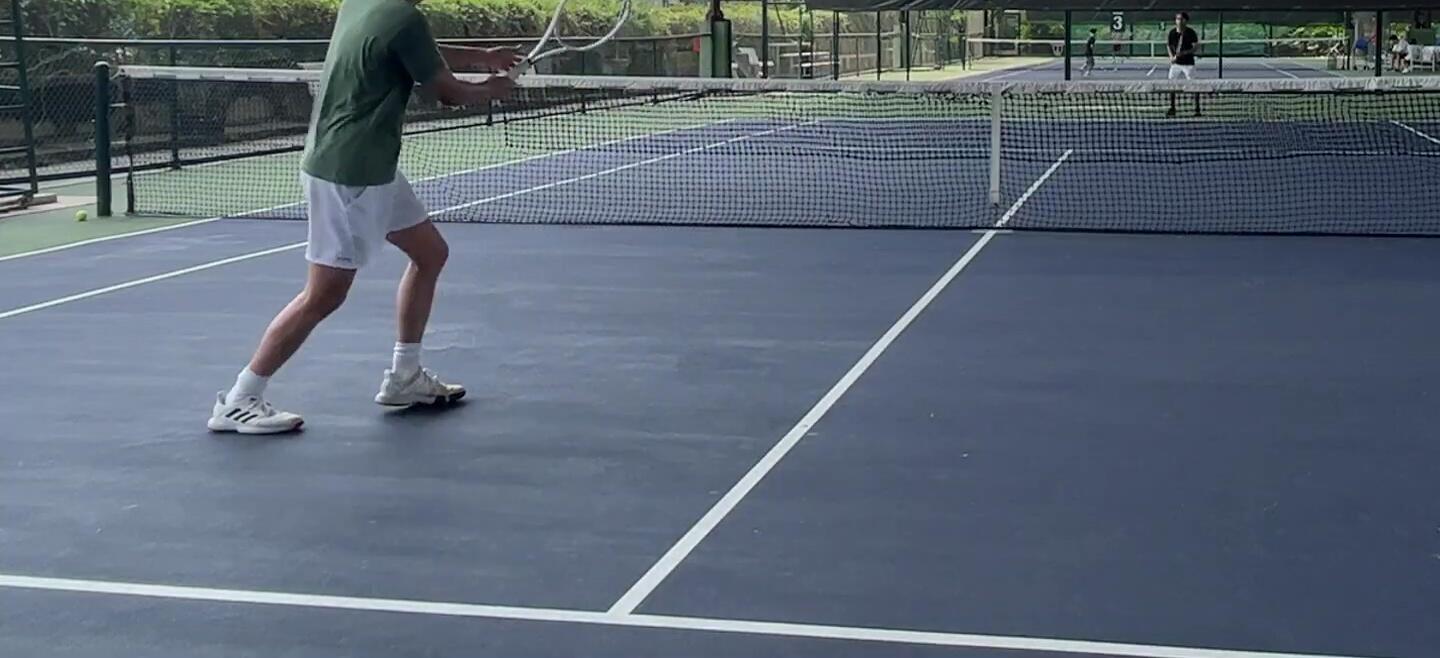 Performance of the Razor Soft on volleys and serves.
