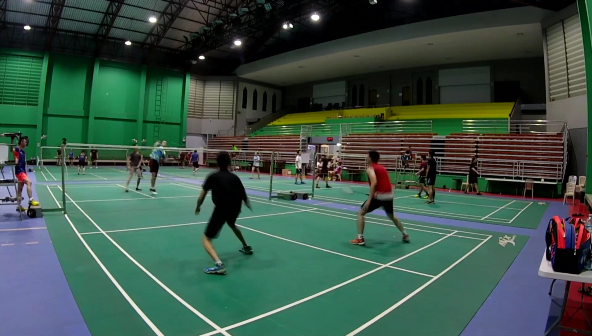 Summary of the racquet's strengths, suitable for intermediate and advanced players.