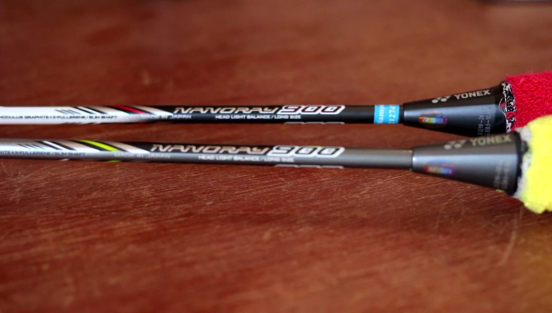 Close-up of the Yonex Nanoray 900 limited edition University Blue colorway.
