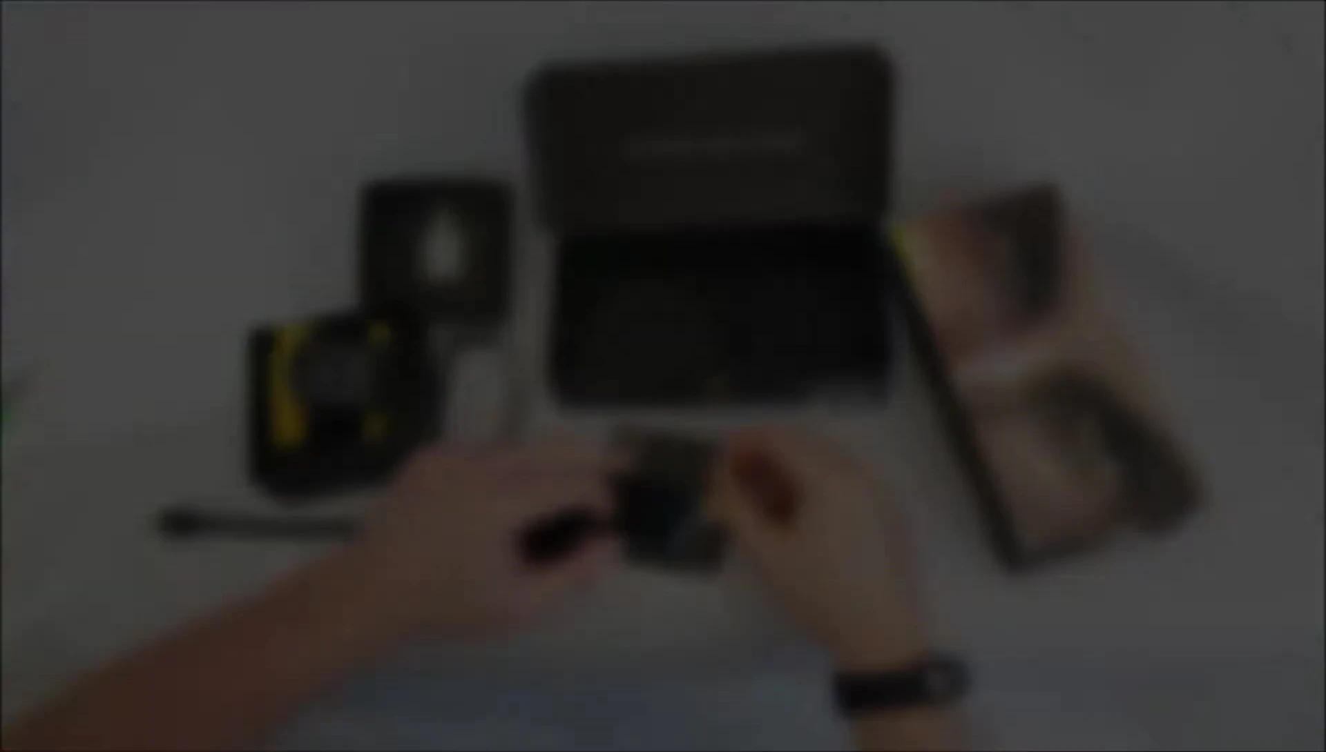 Demonstration of wrapping the Everlast PIQ sensor around the hand.