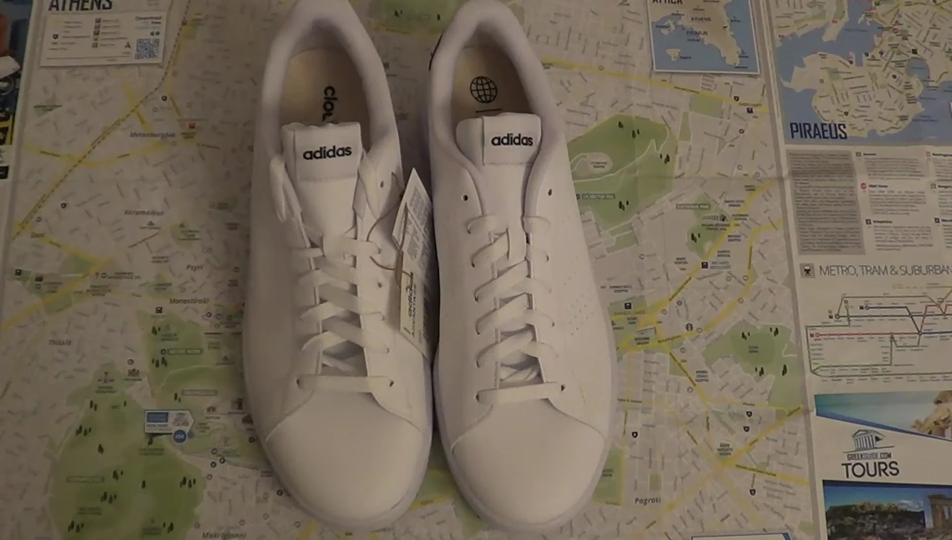Close-up of the inner white box containing the shoes
